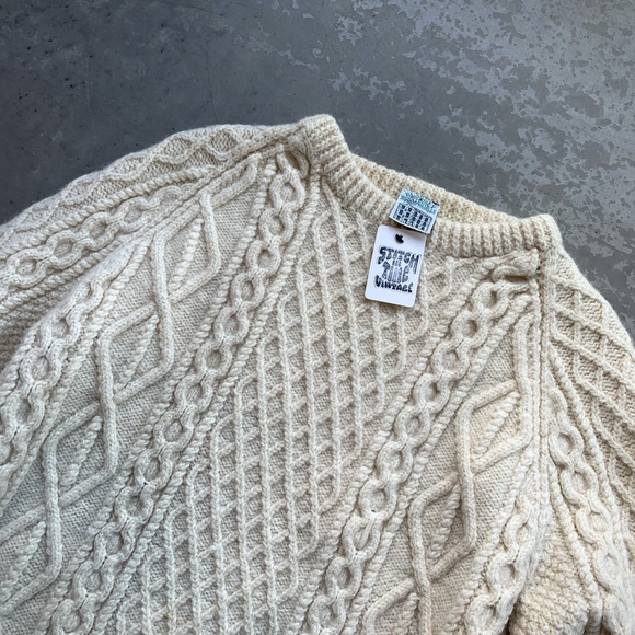 Vintage 80's Wool Cable Knit Sweater - Picture 2 of 10